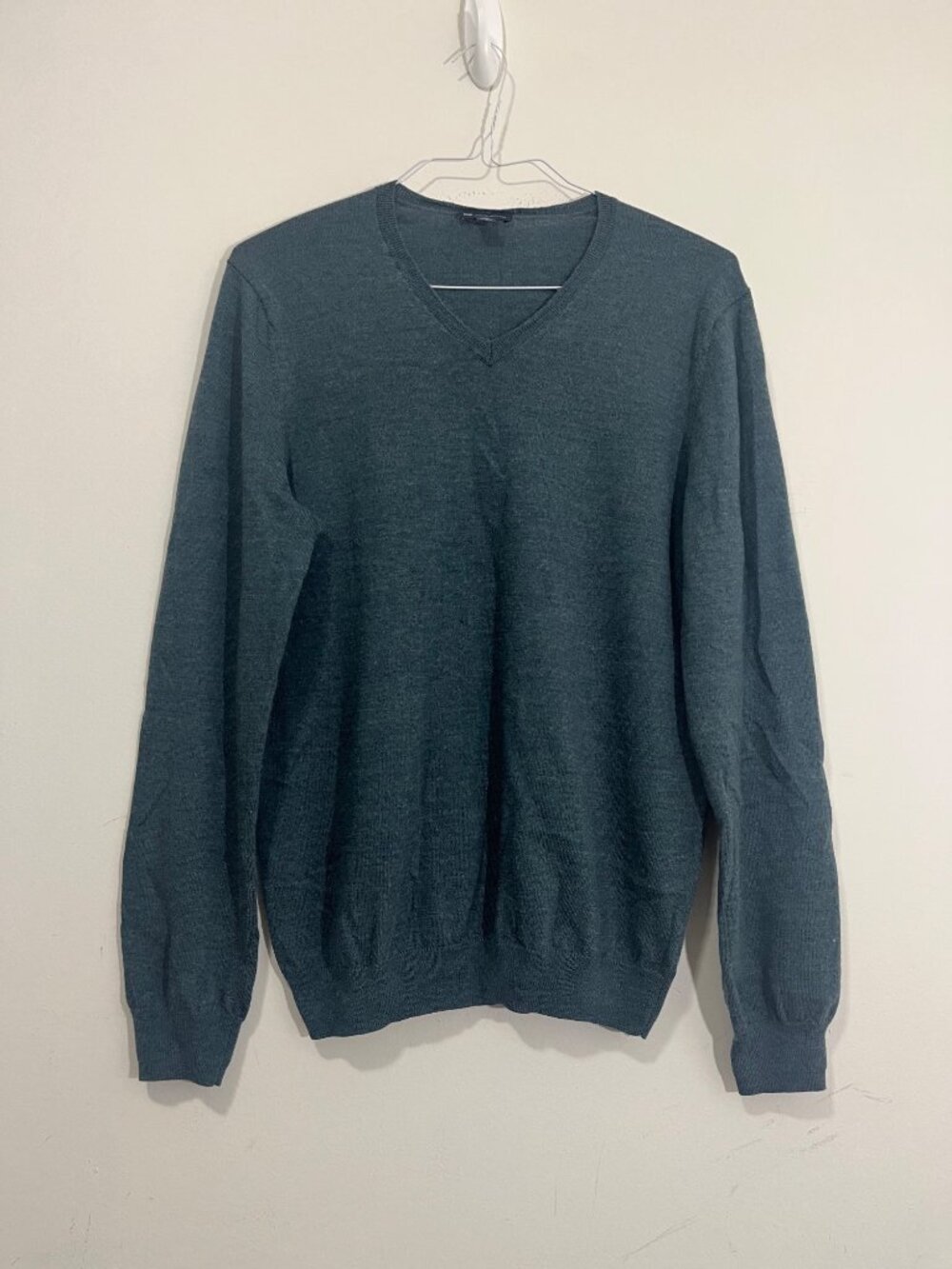 Gap Mens L 100% Extra Fine Merino Wool Sweater Teal V-Neck Soft Academia Preppy